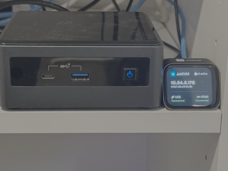 Featured image of post JetKVM is the smallest screen you'll ever use.